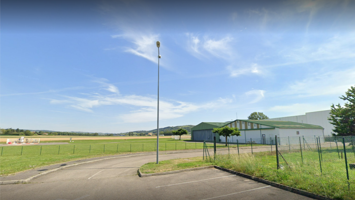 ulm occasion  -  - Place hangar LFHH