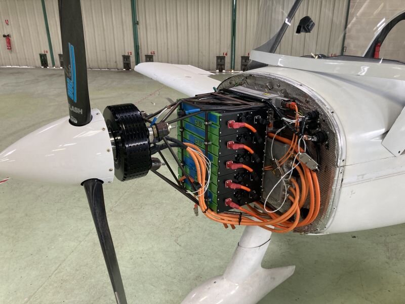 ULM Occasion  EMRAX 250 kw + Modules Batteries lithium Modulo Ax 